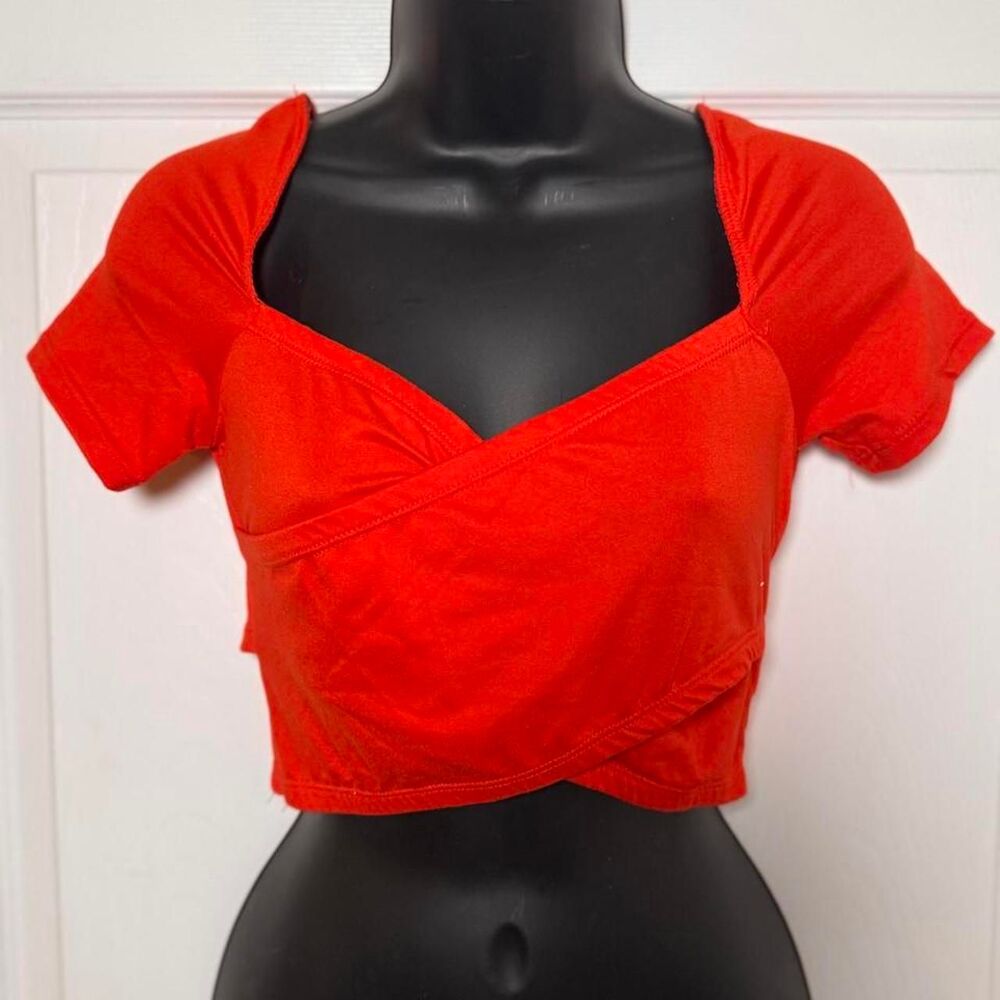 Fashion-nova Women's Red and Orange Crop-top